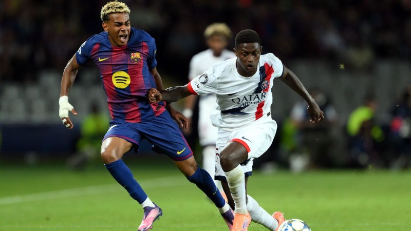 PSG gặp khó trước Barcelona